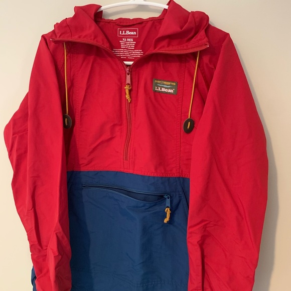 L.L. Bean Jackets & Blazers - Women’s LL Bean Mountain Classic Anorak Jacket Blue Red Colorblock